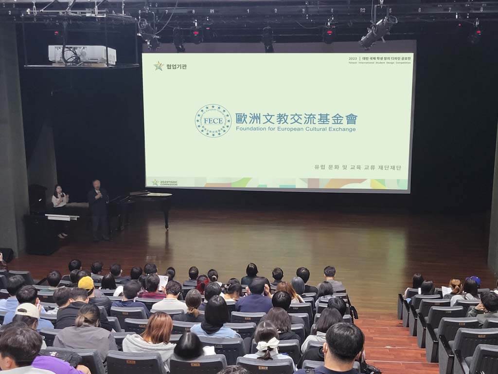 02d7f00c ebfb 452b a6eb d229042685cd