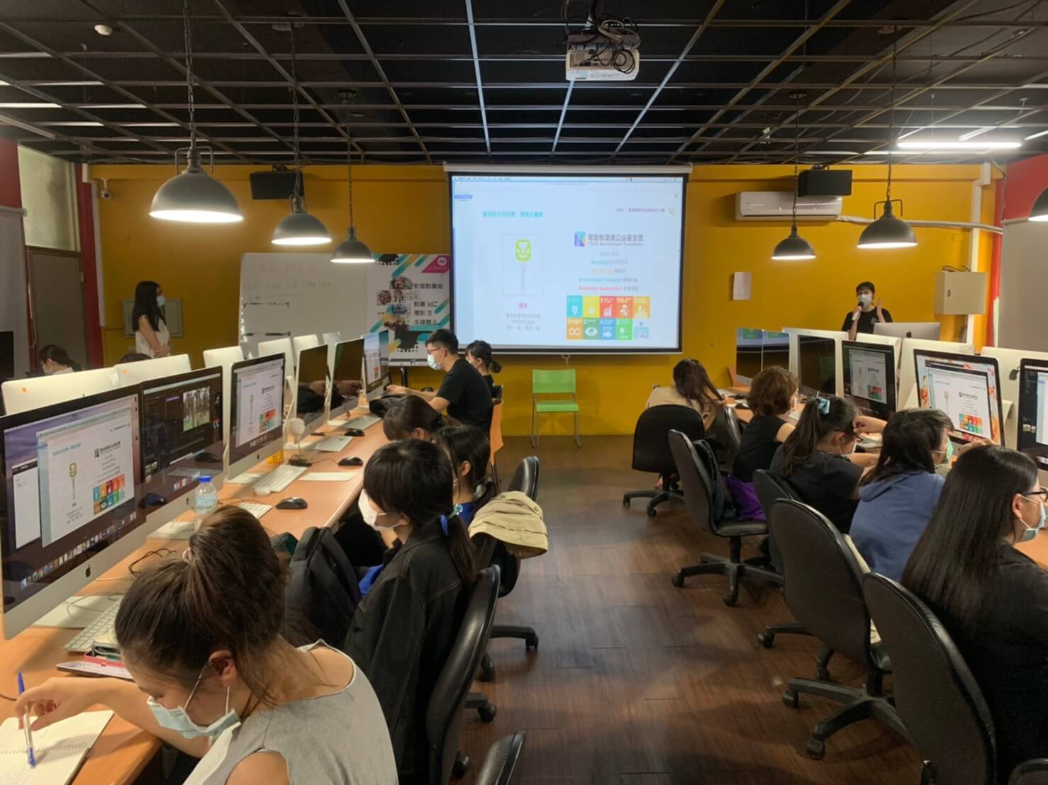 06e8aa65 3202 4e32 9ef8 572633f5fd89