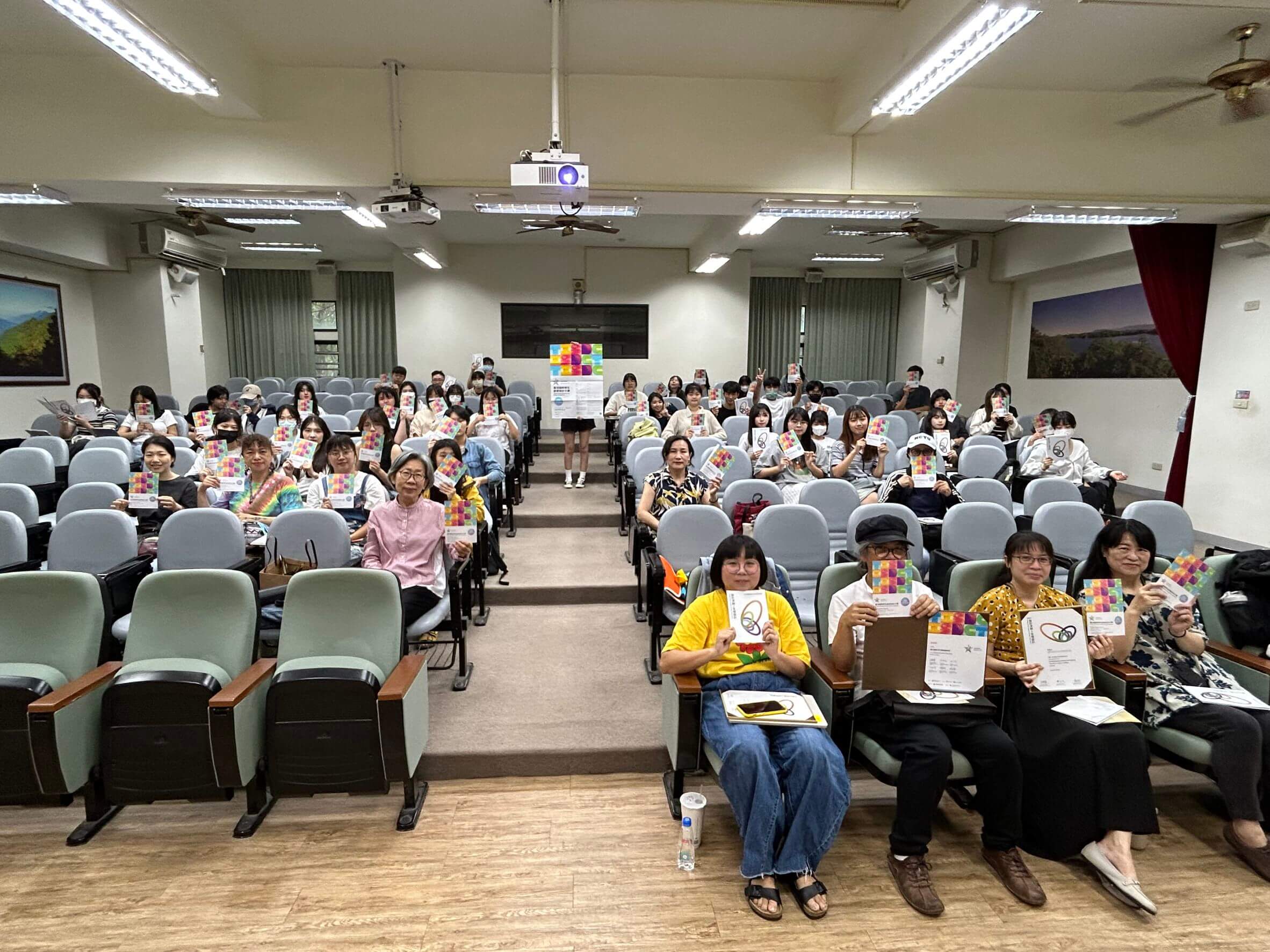 0bc87d40 7236 4c3f ba02 2496b7629fec