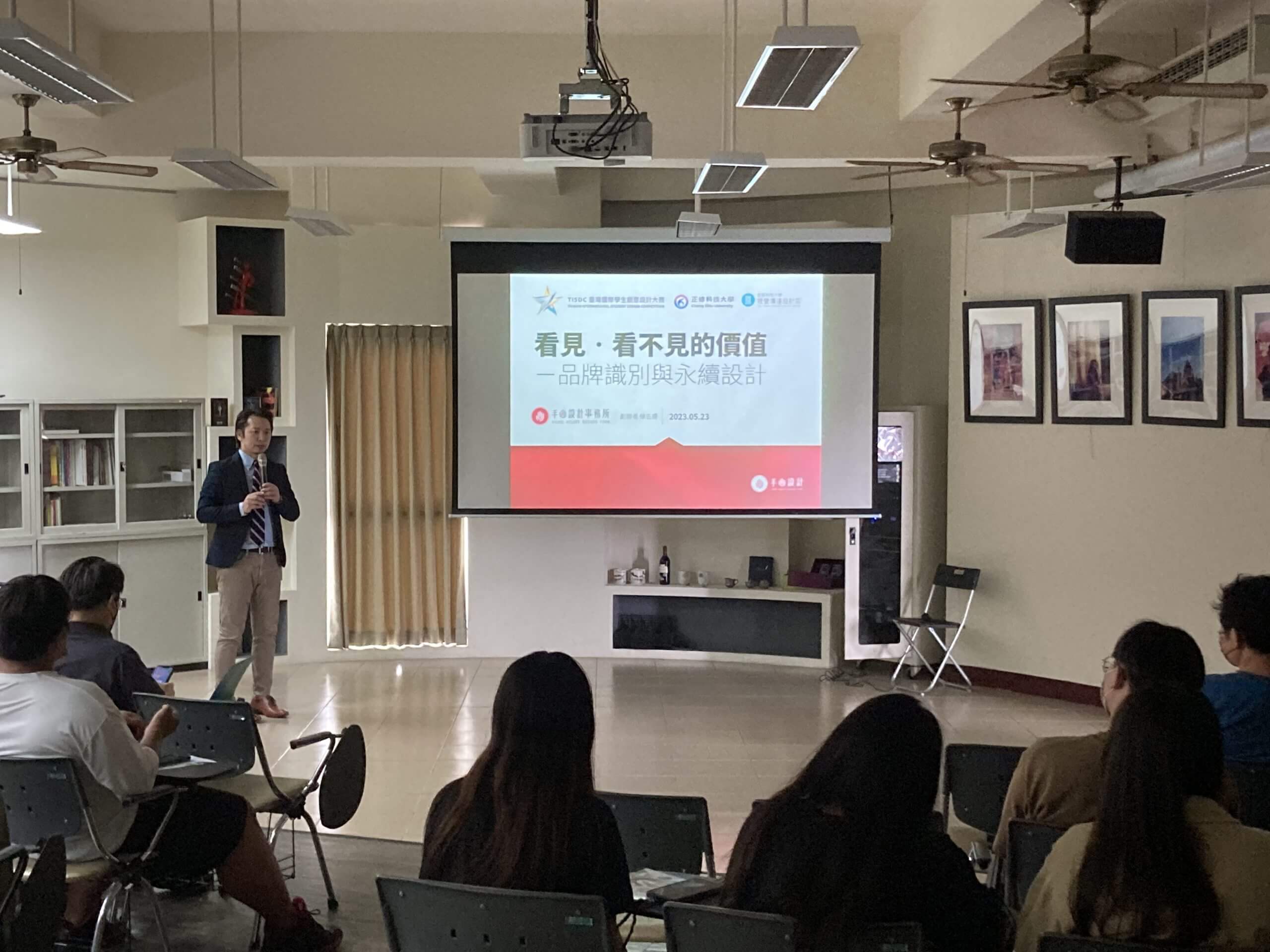 10556ef8 afb4 4c50 86a9 16f03ac931d1 scaled