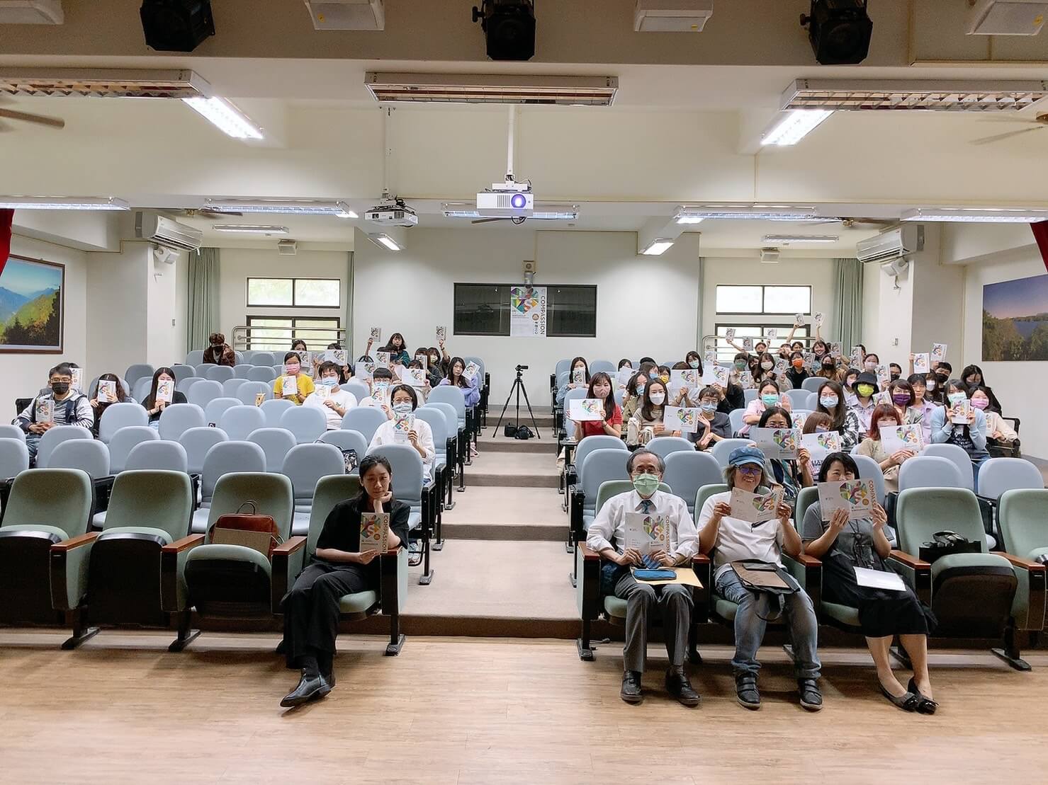 1dc3fb84 115a 415c b879 d252844b288b