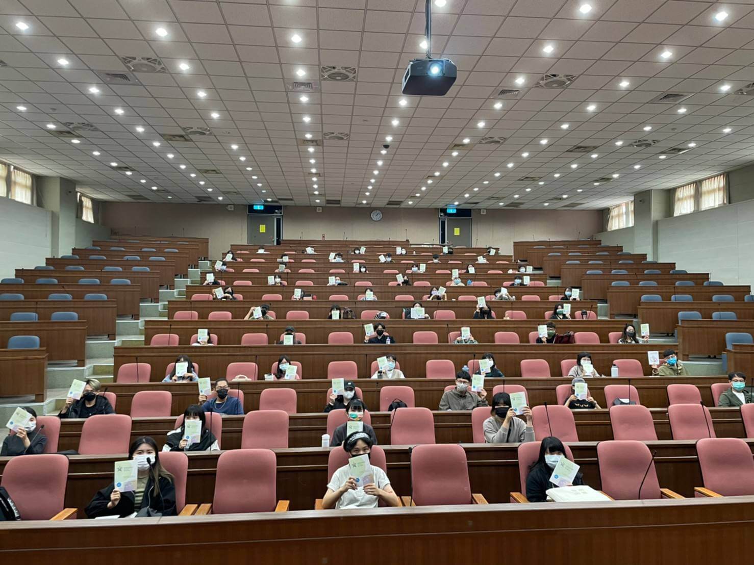 2763e650 b427 4df8 9351 c6717aa69378