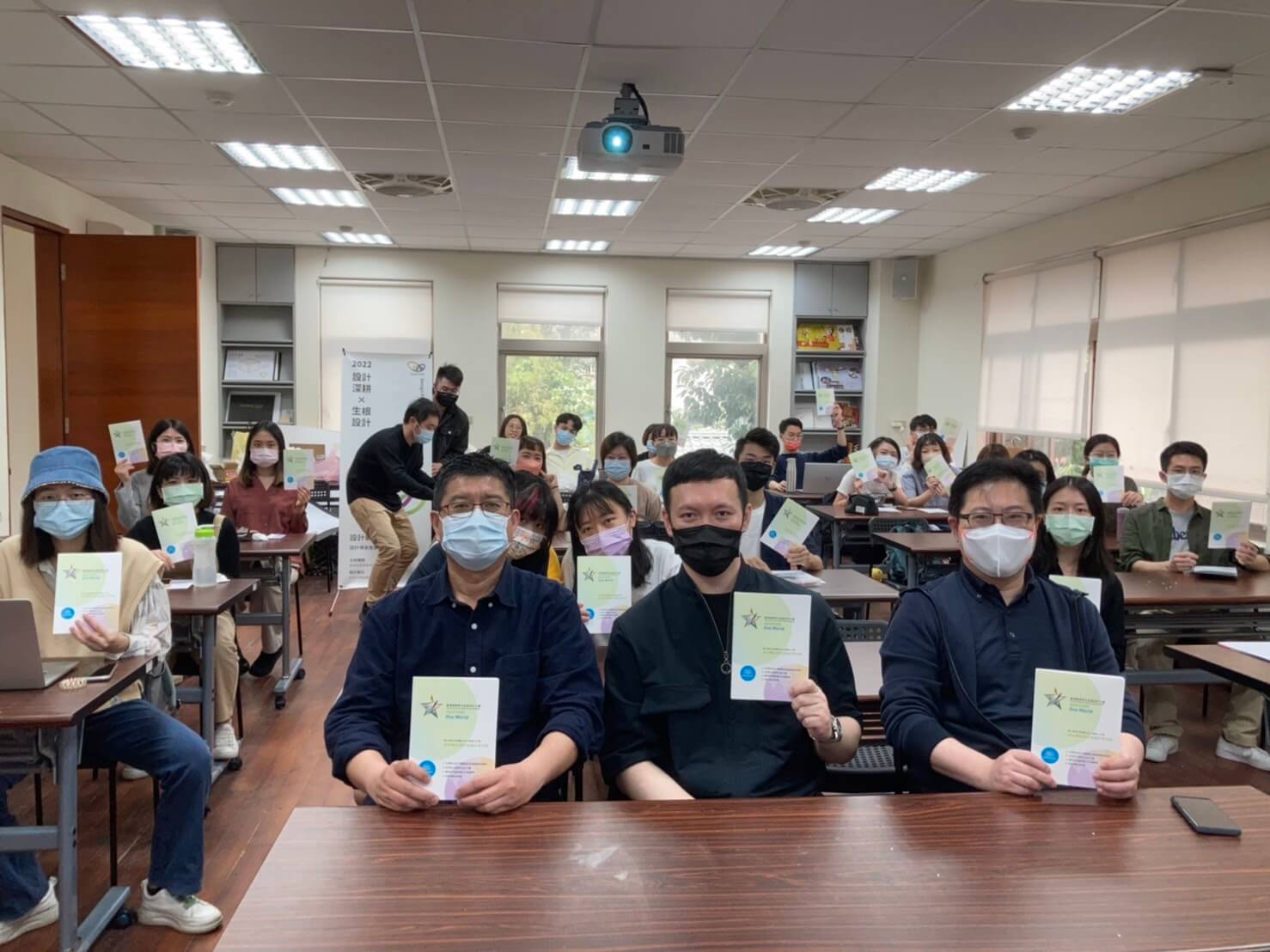 2a5ff393 74c6 41e3 ada8 fb6ce78302a4