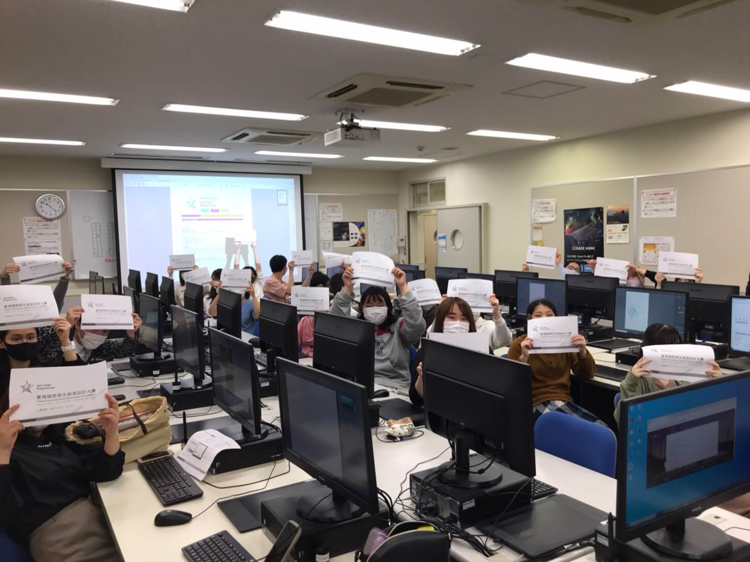 3a5e3506 eb28 49e8 9c21 af0b18aa96a9