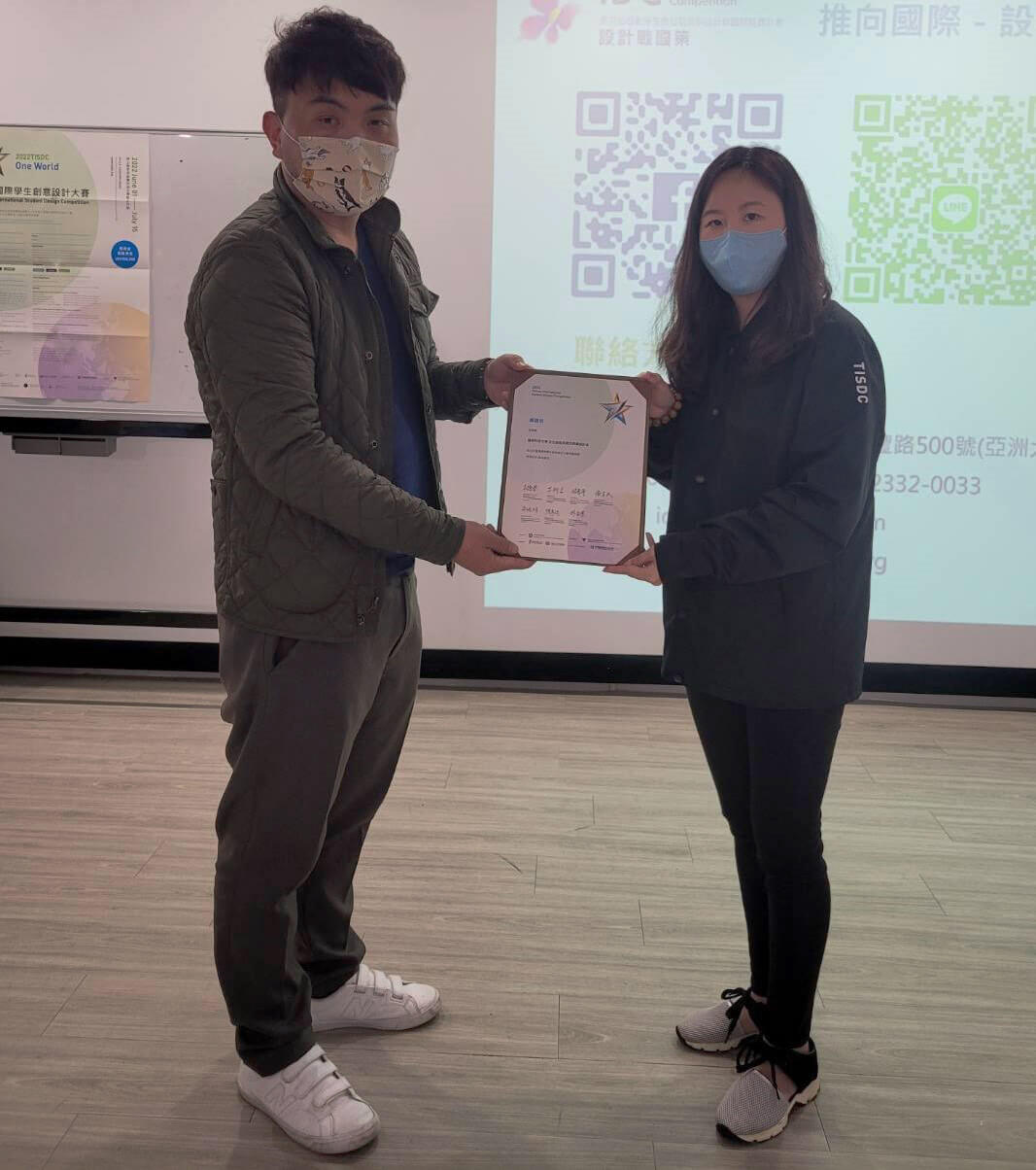 4e6b3b45 c385 42ed b511 cfd4272422c8