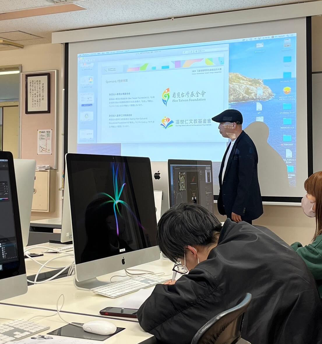 5351c29d 60cb 4991 9b2c ec887ca46d10