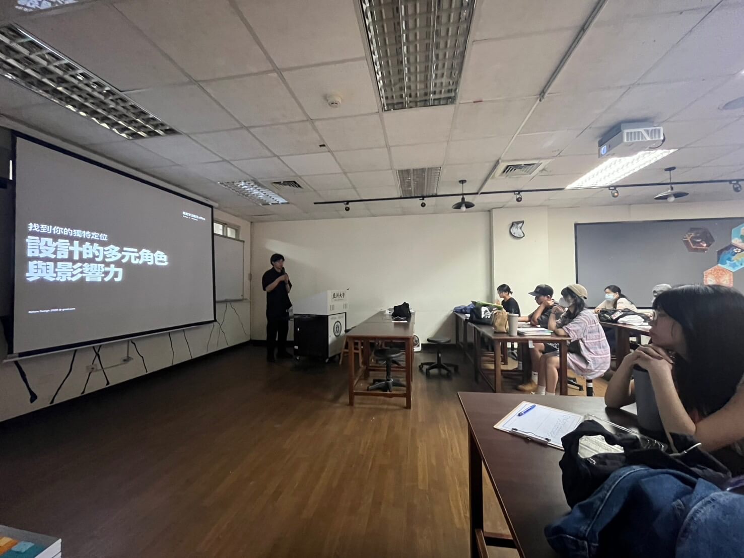 5514f06e 55b5 4b18 b17d 0f54207e2410