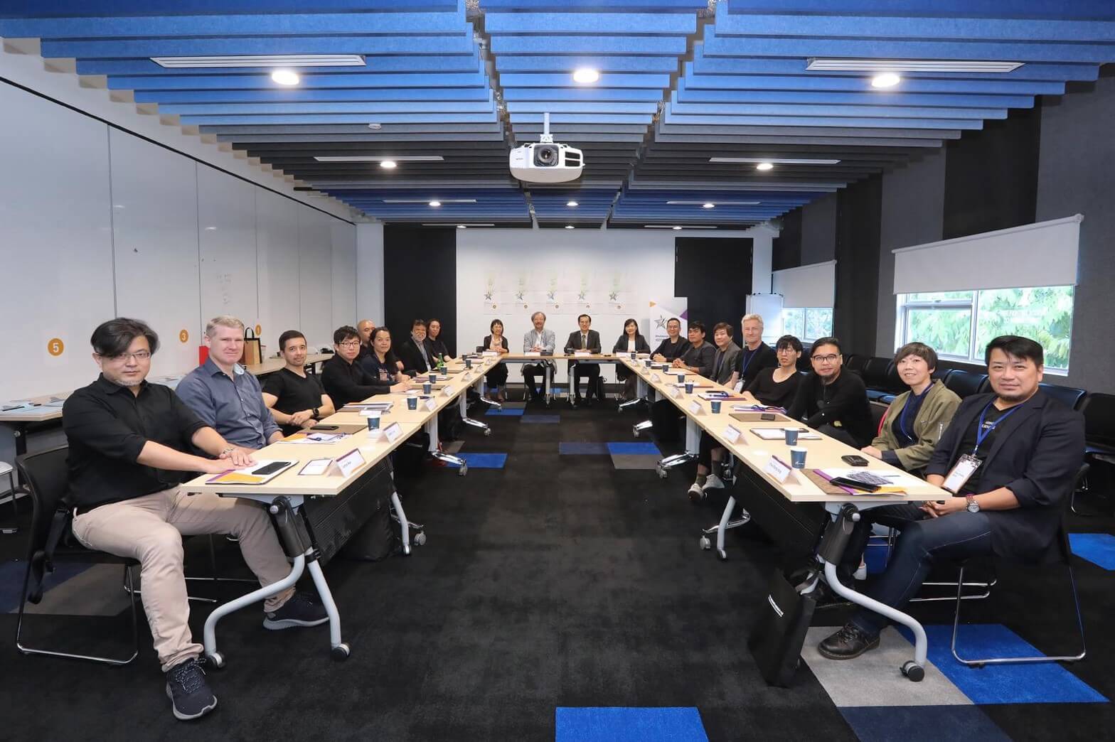 5fbd6425 0e47 4d2f b59f e3a25545182c 1