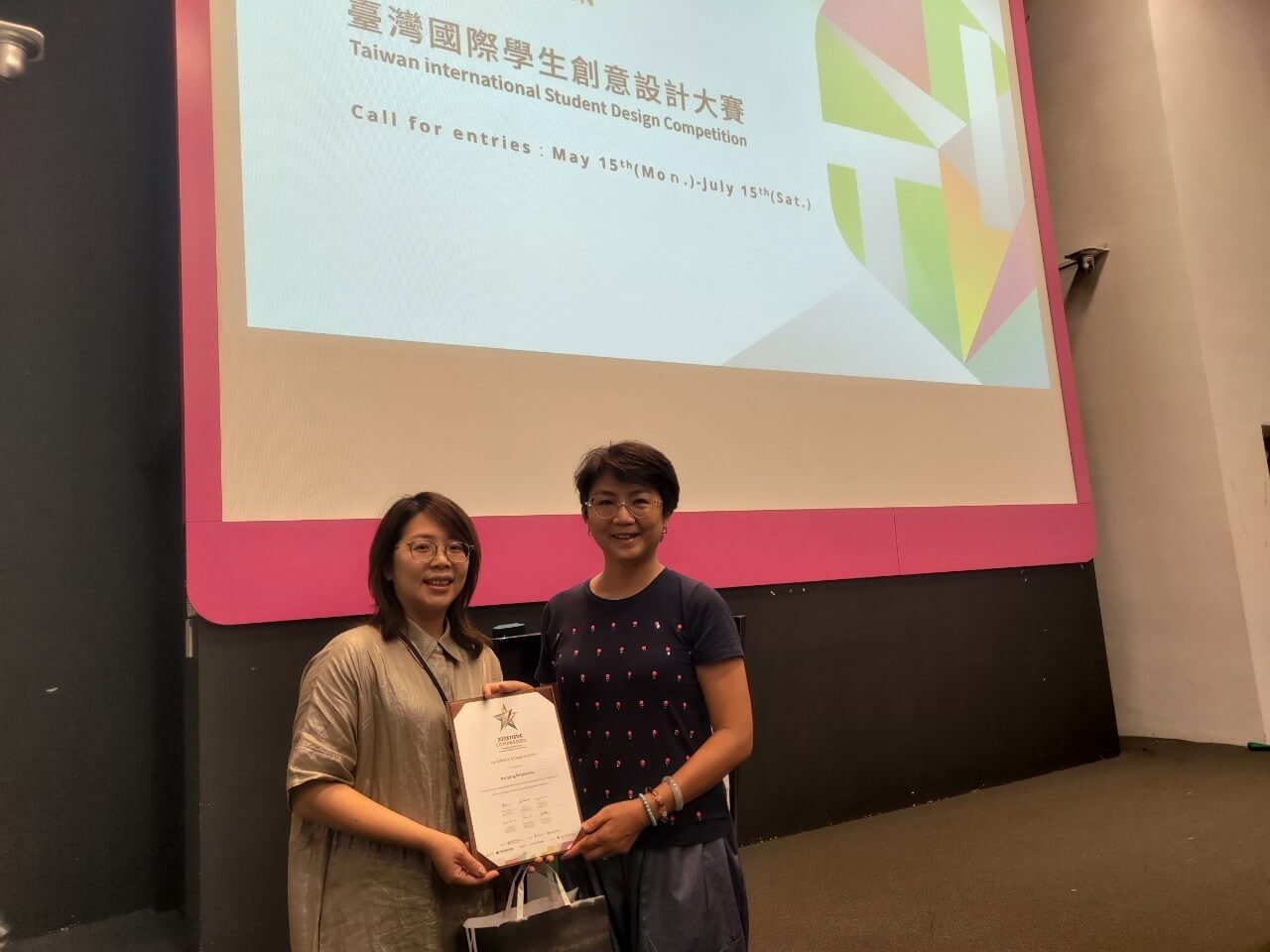 60377281 6136 44d5 9eb5 25a56816101e