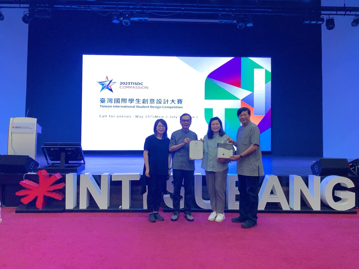 72ddac1a 5908 412c bce7 e07ef30e187e