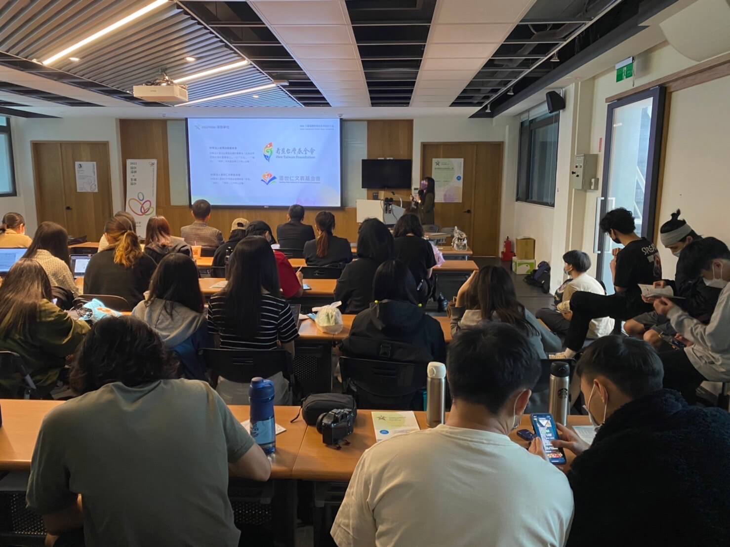 7c41b297 5cbc 45f8 b933 c3465c867e82