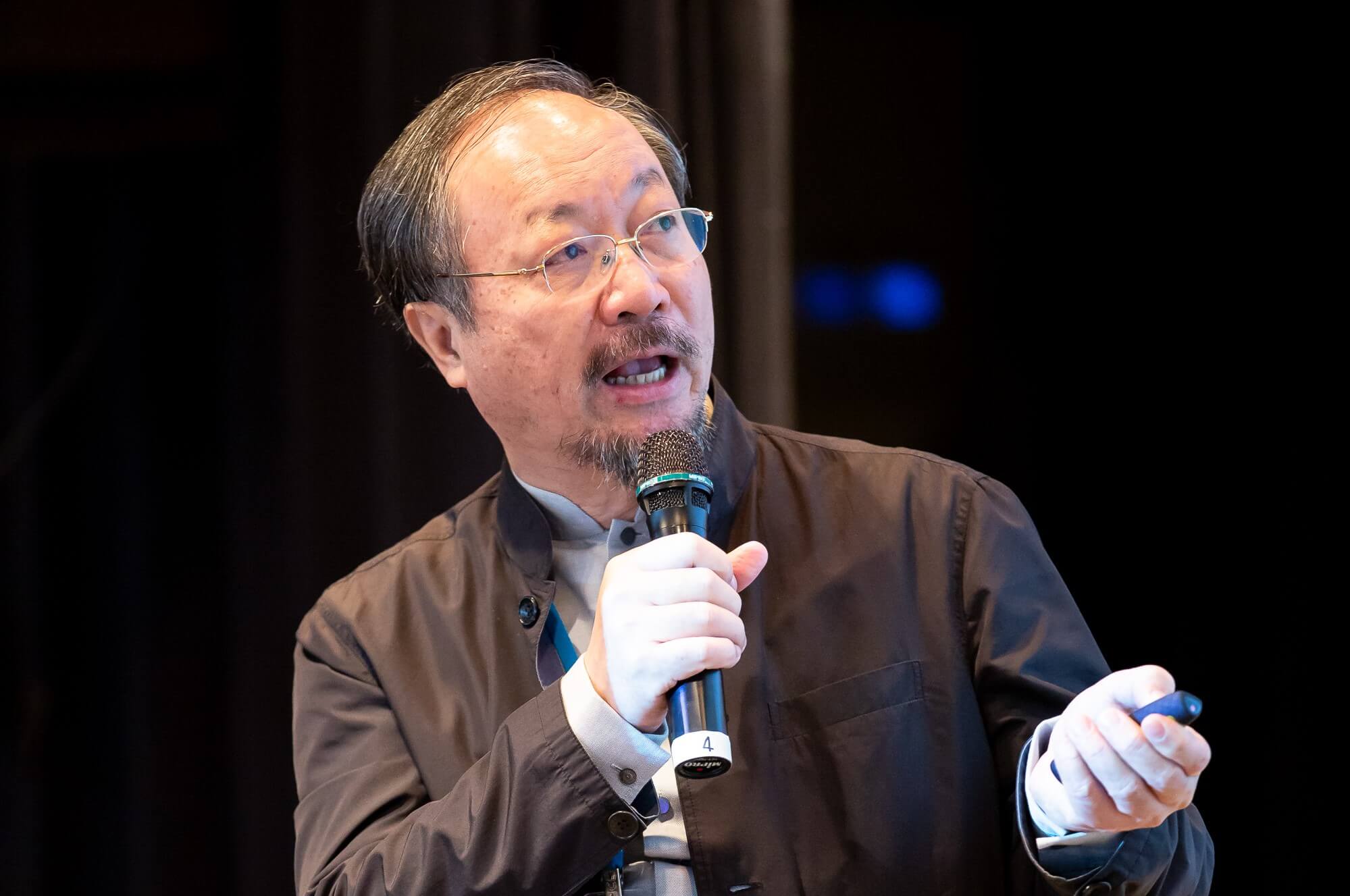 81f8469a bc33 40d8 8216 71c06b6b0e47