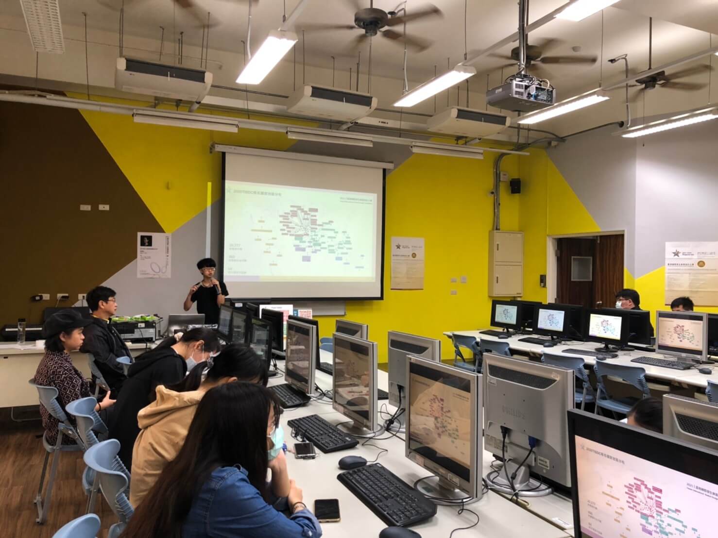 82f0d604 6ac6 4851 8a53 5c50f4af5602