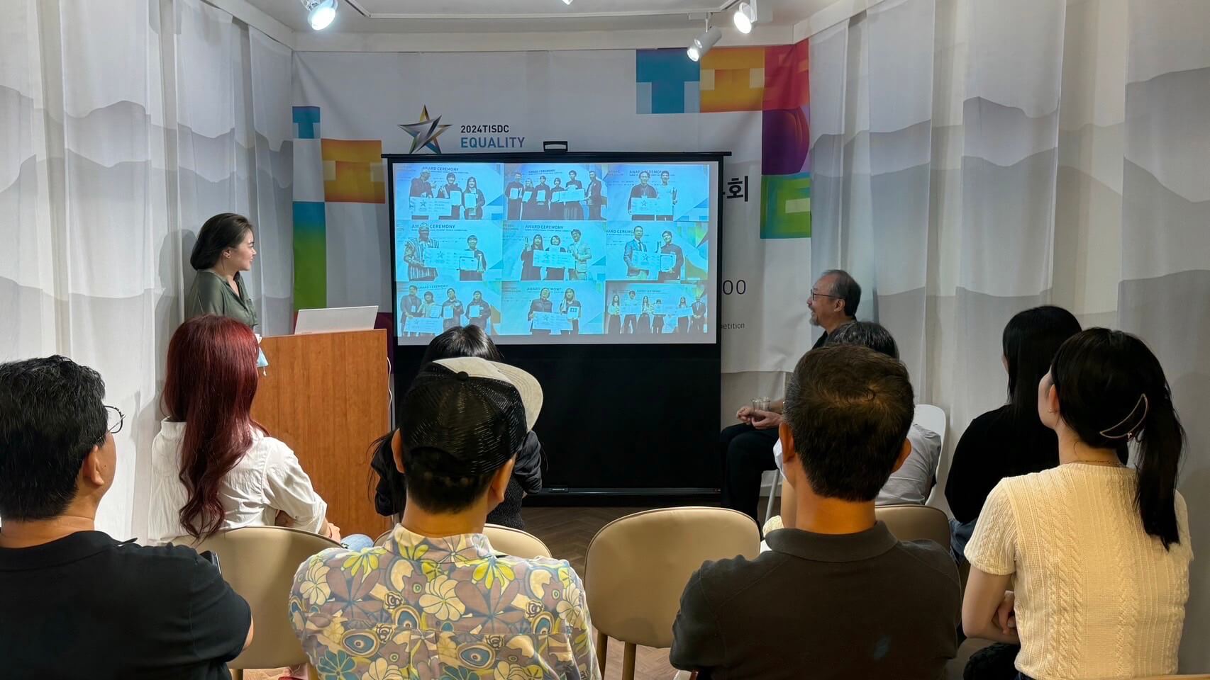 905aa33d c280 4471 8b21 dfb9437a4124