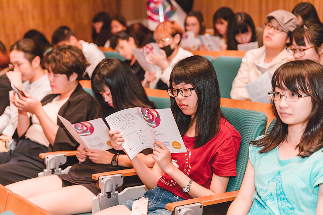 bce952b0 1c12 4f8c bd85 d321cb1673f7