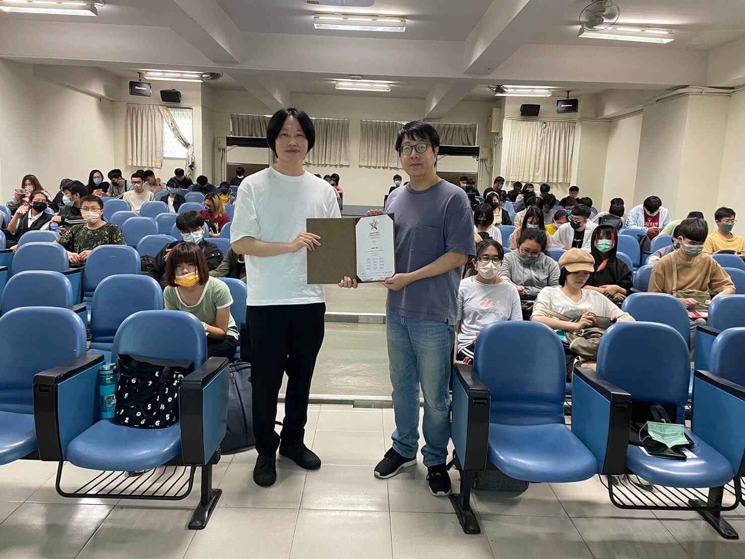 bdc644e5 dd78 4144 8c94 c6aef1671608