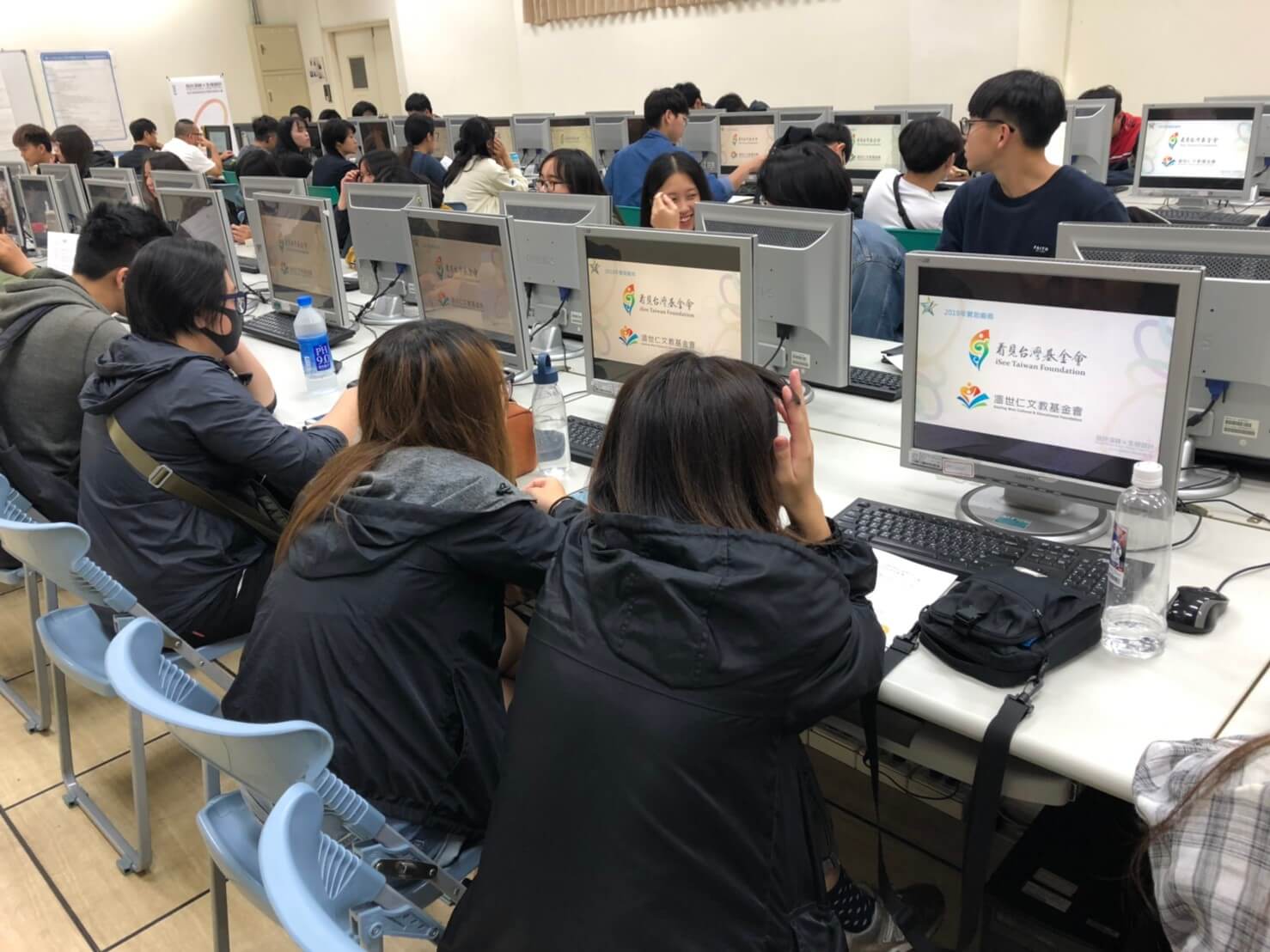 bf27f495 fc47 4195 b4ae 67cee7d2b2e1