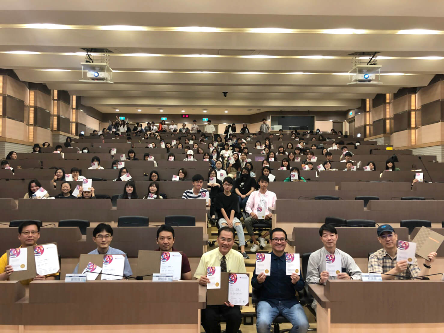 d704092b 1d26 4da1 9c92 9c786dd75146