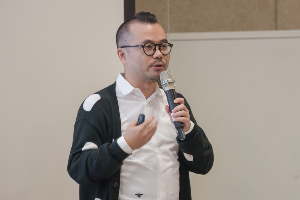 e8978150 ecfd 45c2 818a 0141001f2bdc 1