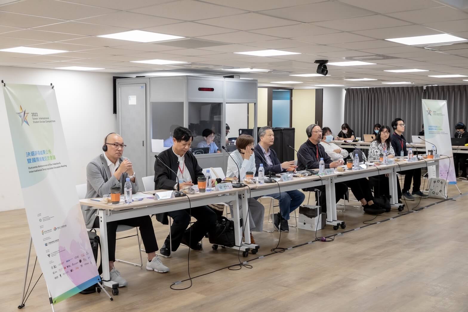 f58d81e5 b78b 47b9 978c cf9195fc843c