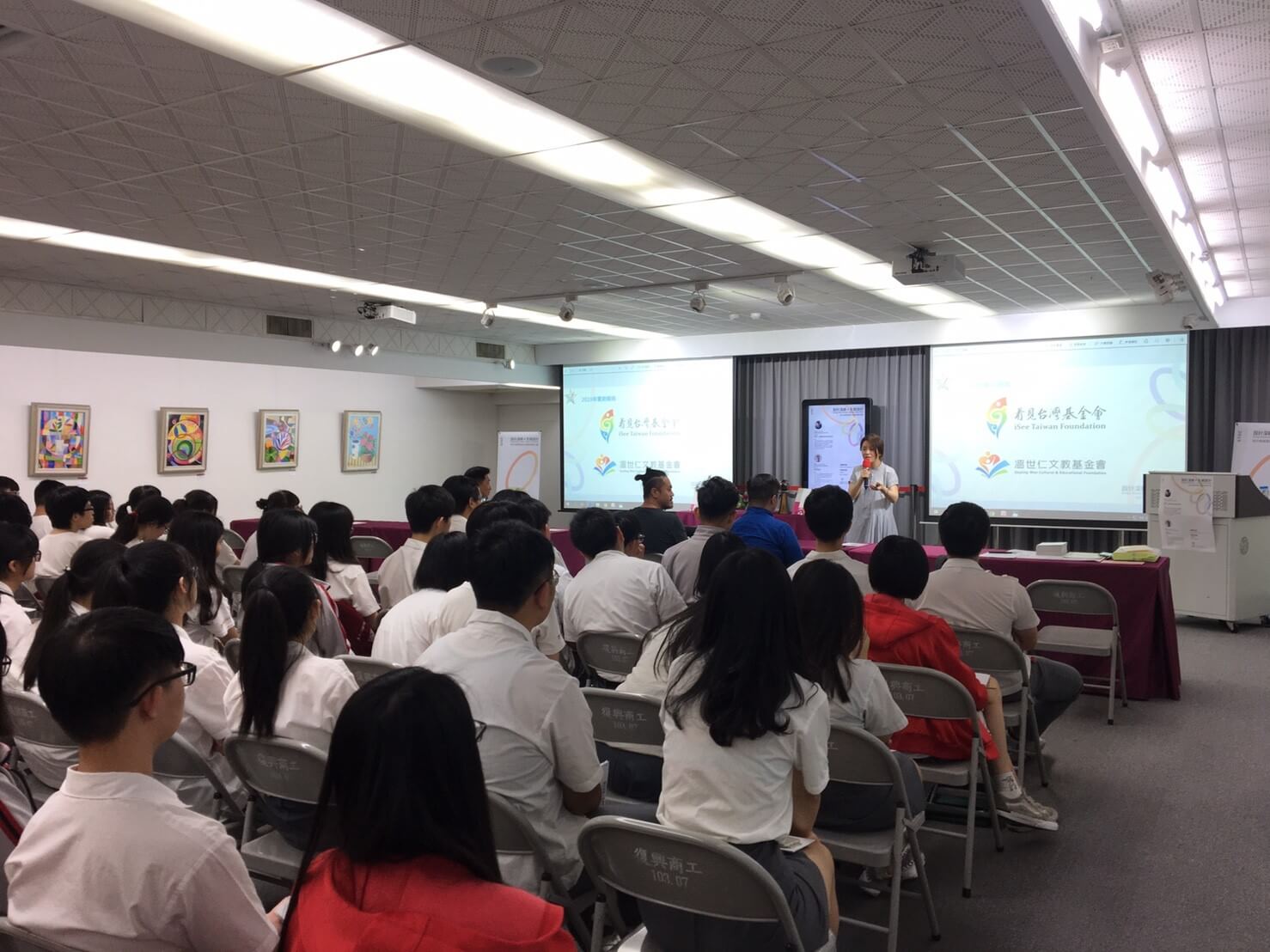 f847a744 c34c 4e7d 974b 8ca75d05c7c9 1