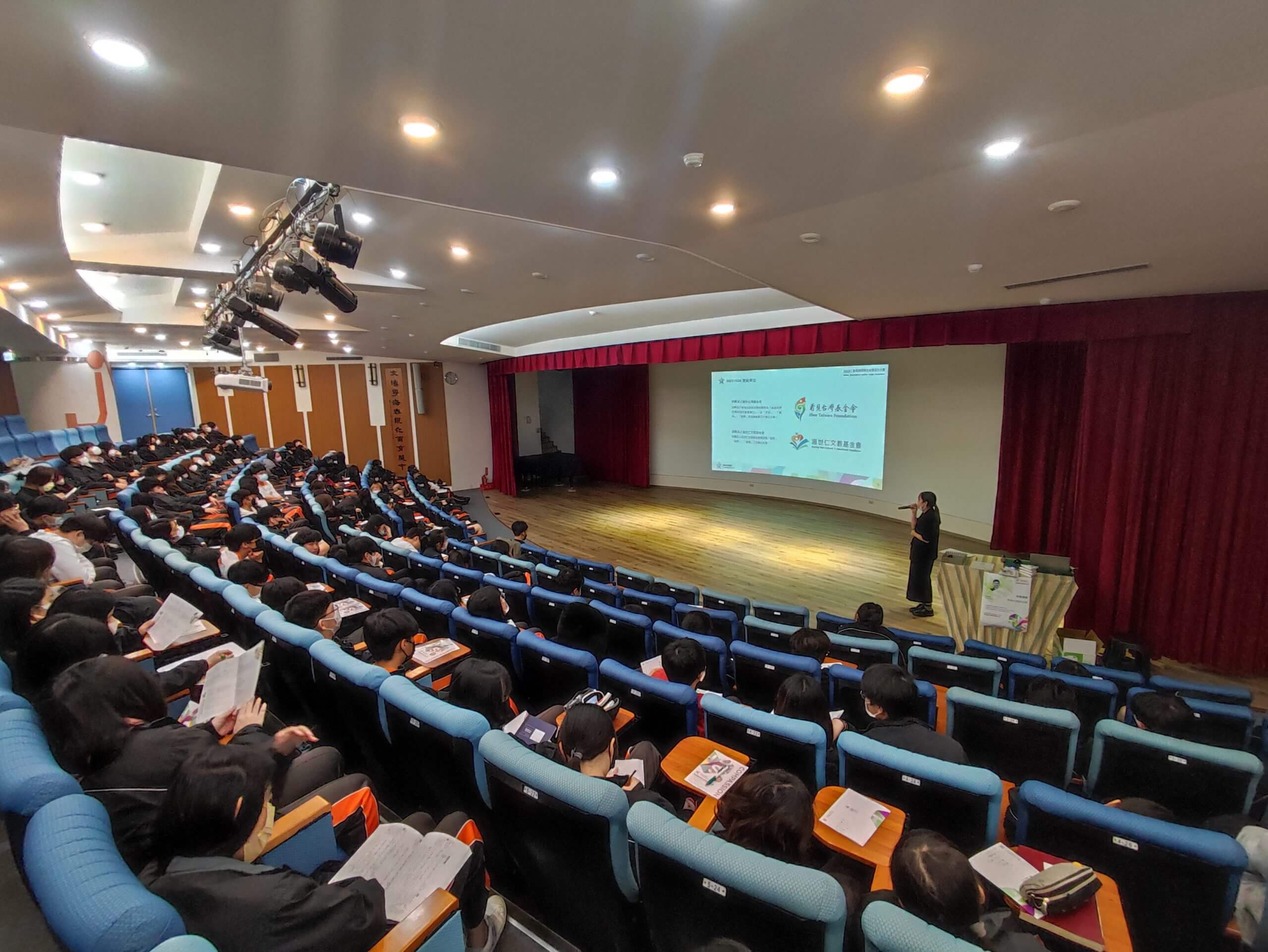 f8e8dbf2 9592 4985 a092 808de66faefa scaled