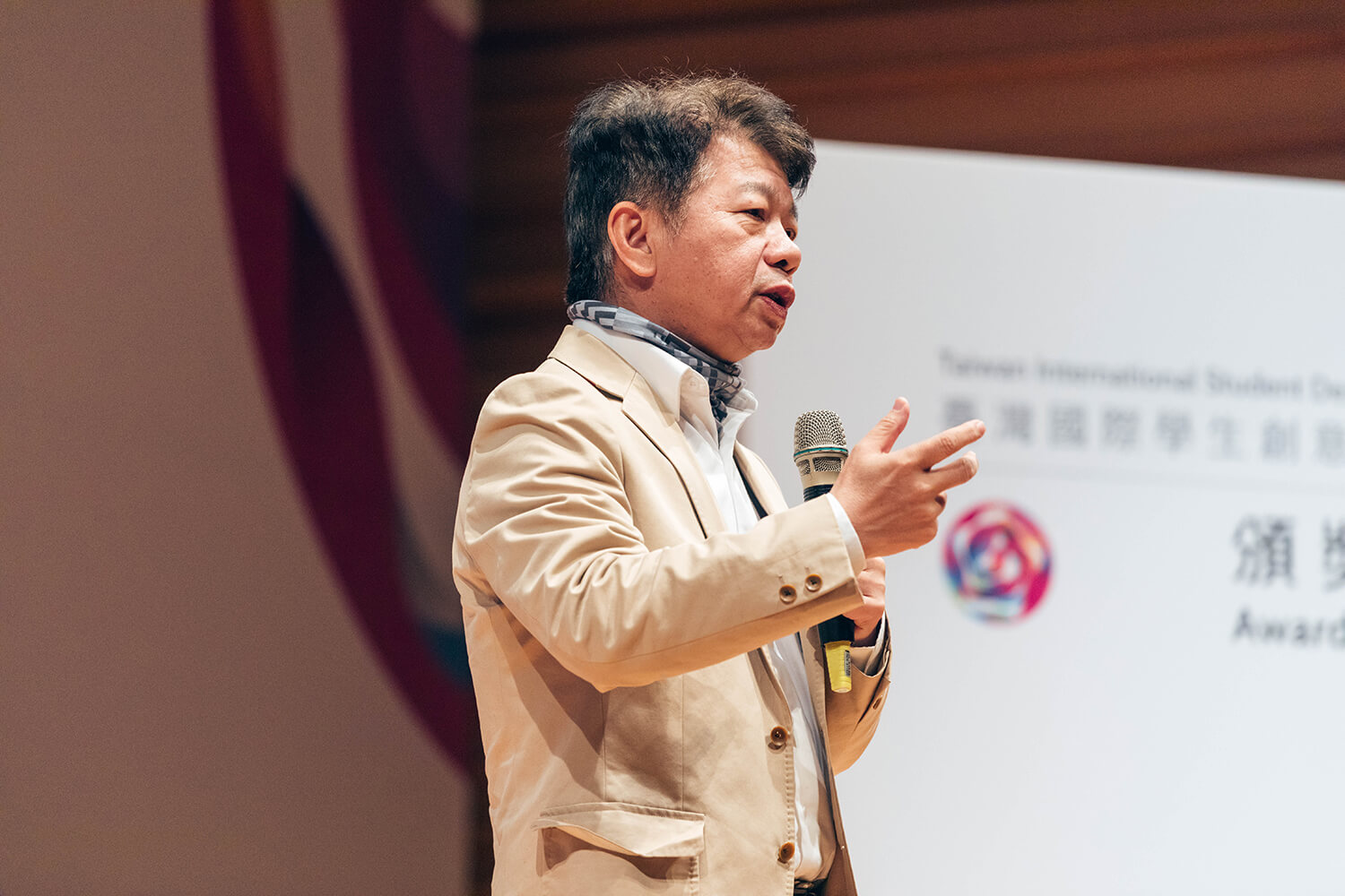 fada6515 4a4b 480a 8850 c6a5696c9b48