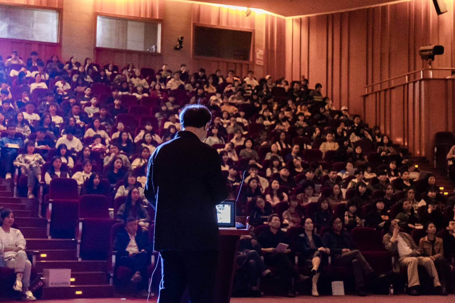 feb7e76c 20b1 4f10 bcce 53900d6c3951